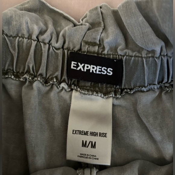 Express High Rise Shorts. Size M. Summer Shorts. - Picture 3 of 4